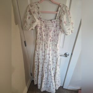 Storia Cream and Pink Floral Maxi Dress. NWT. Size Medium.